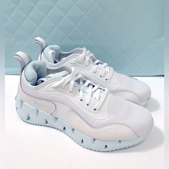 NWT REEBOK Zig Dynamica Women's sneakers 👟 size 8 - Picture 5 of 16